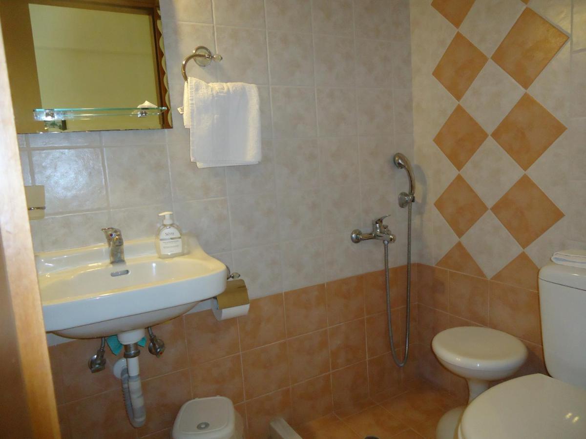 Ενοικιαζόμενα Δωμάτια "Ολγα" Loutra Ipatis Esterno foto
