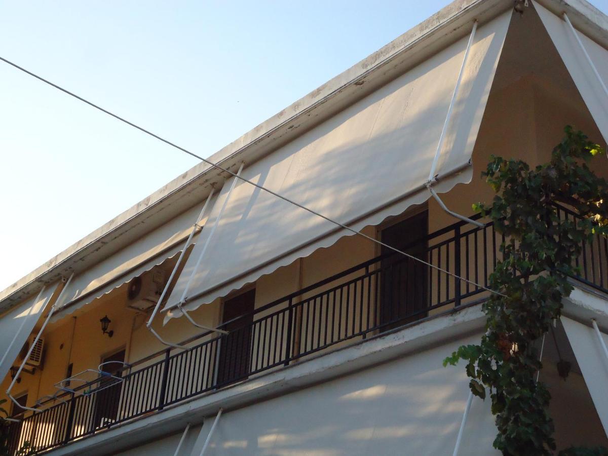 Ενοικιαζόμενα Δωμάτια "Ολγα" Loutra Ipatis Esterno foto